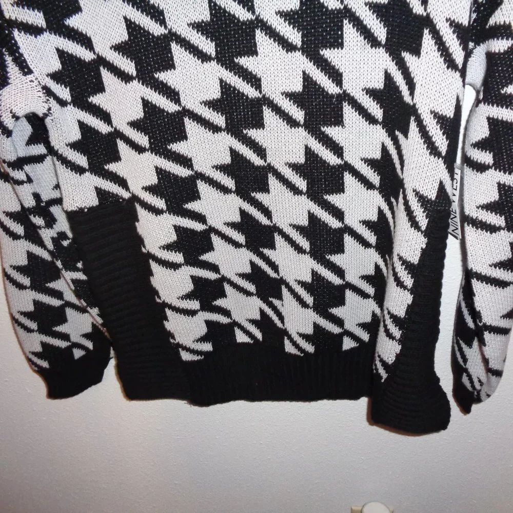 NINE West Sweater Size Large NWT